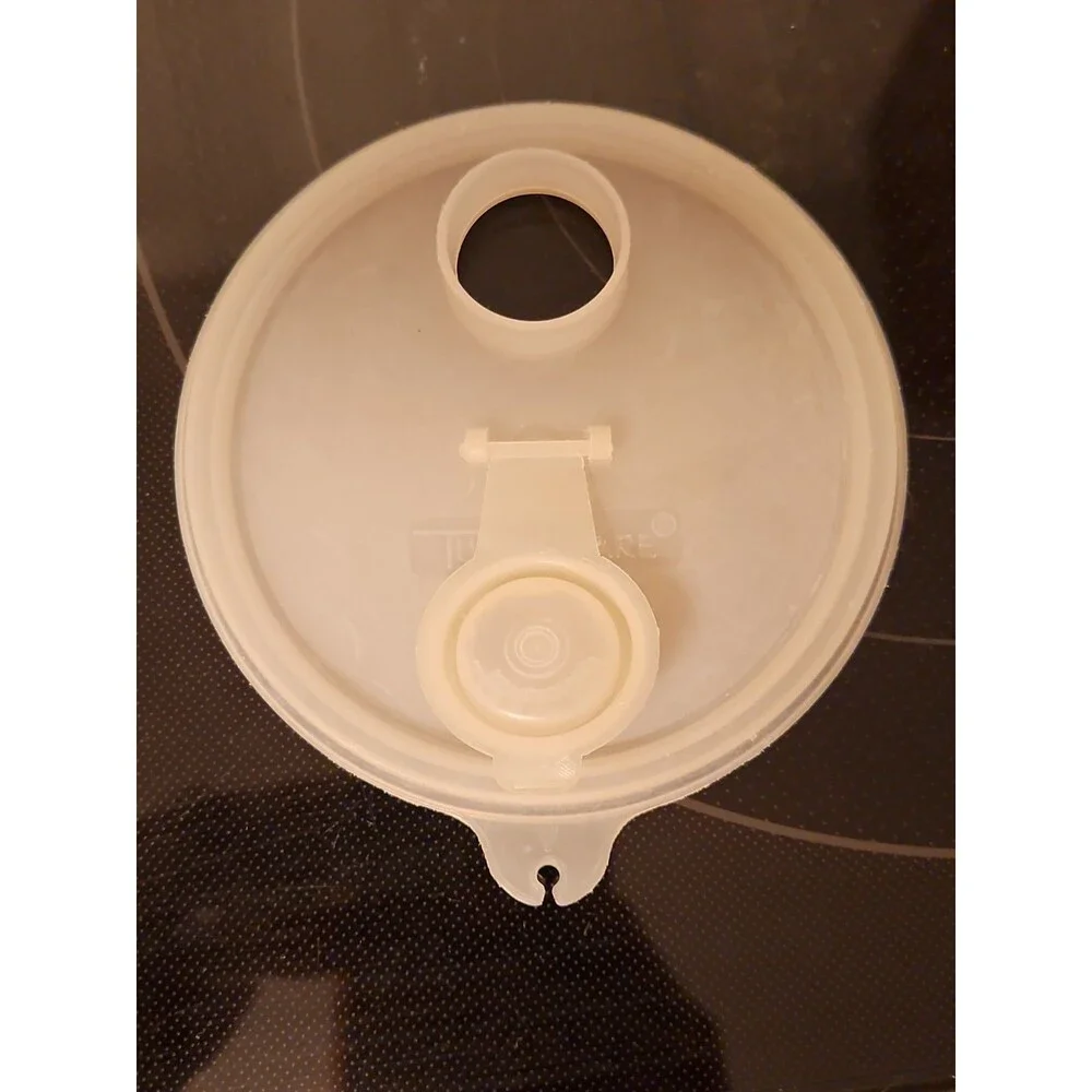 Vintage Tupperware 261 Sheer Handolier Pitcher Sheer Flip Top Seal 563